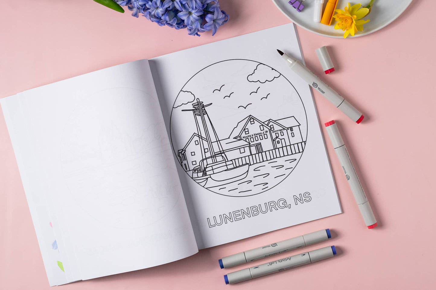 🇨🇦 "Oh Canada" Colouring Book