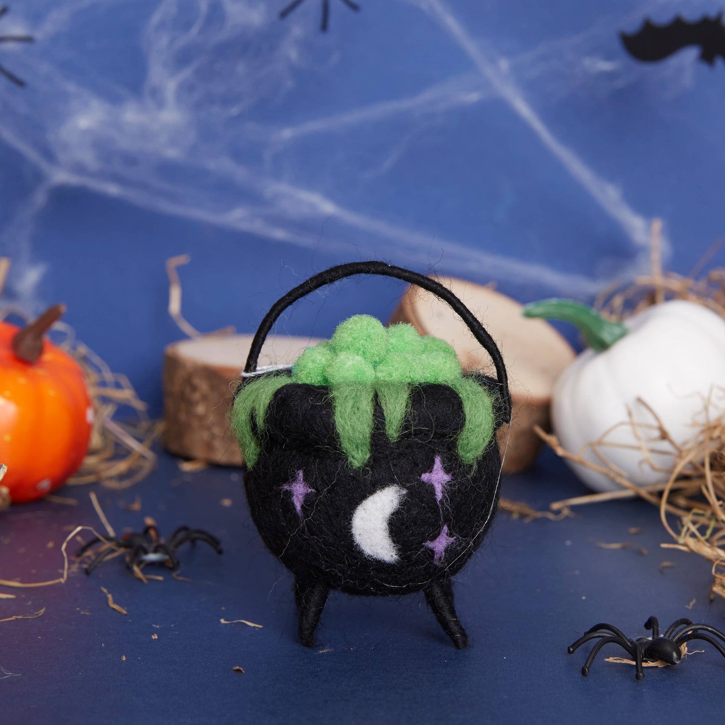 Needle Felting Kit "Halloween Cauldron"