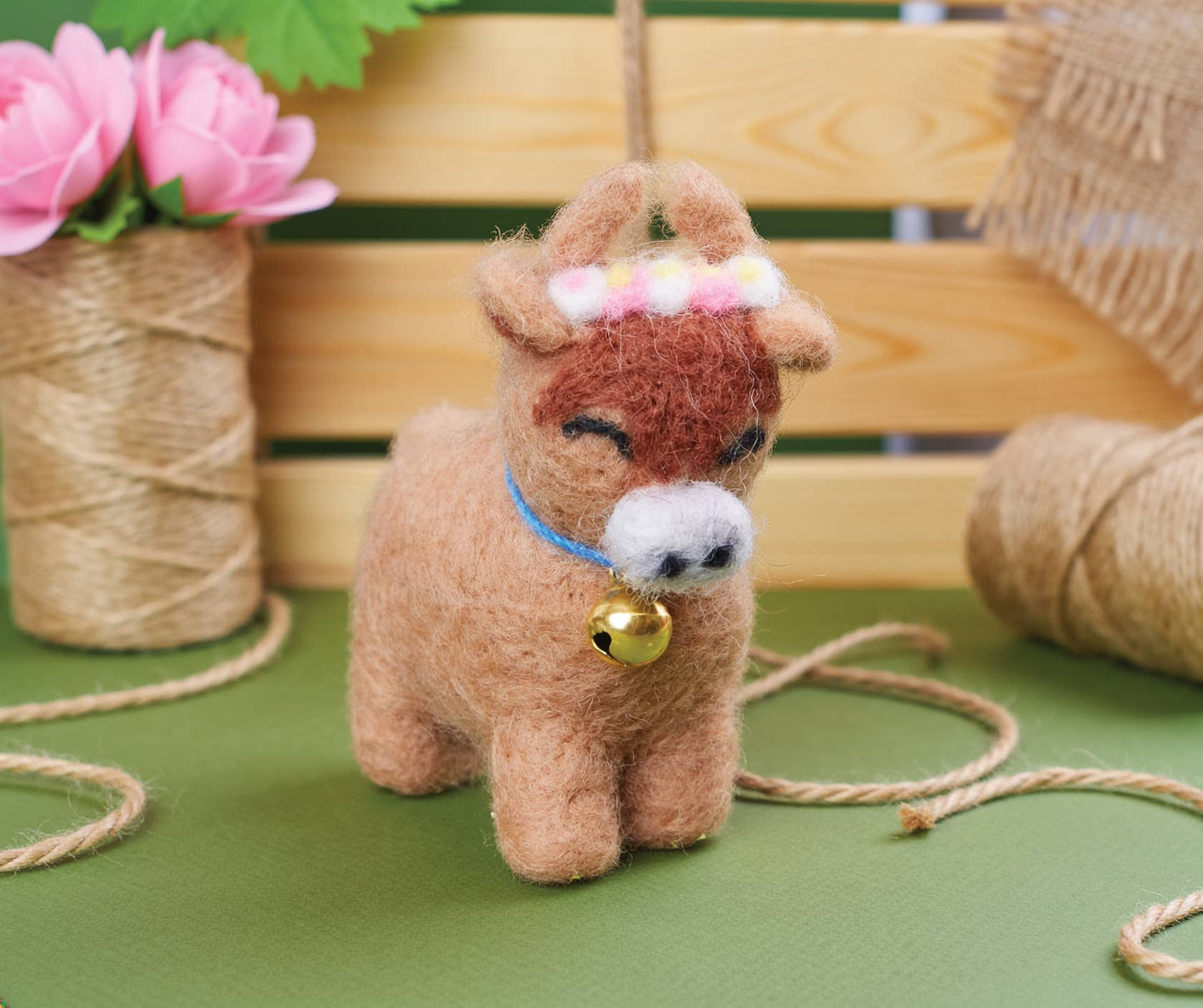 Needle Felting Kit "Highland Cow"