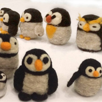 Woolbuddy Needle Felting Kit "Penguin"