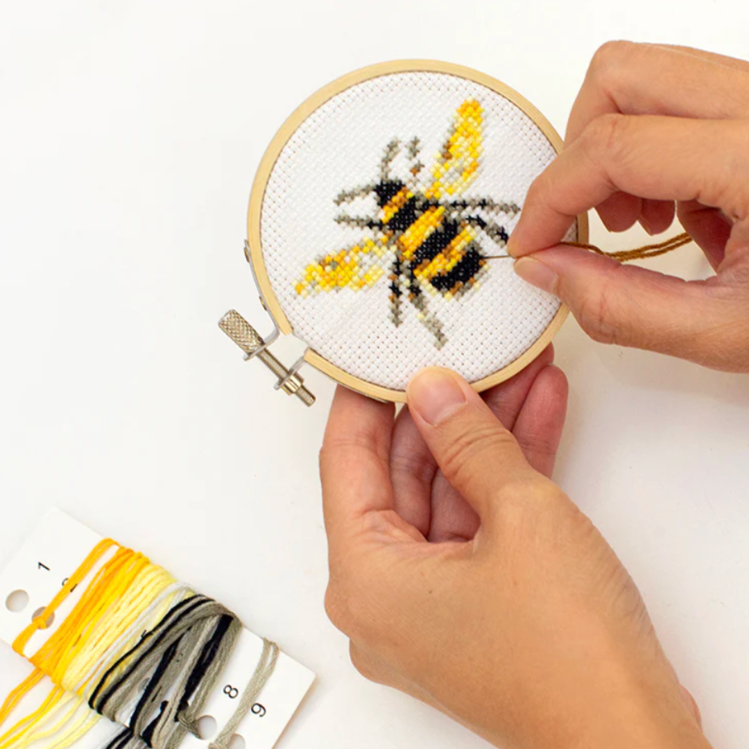 Kikkerland Mini Cross Stitch Kit - Bumblebee