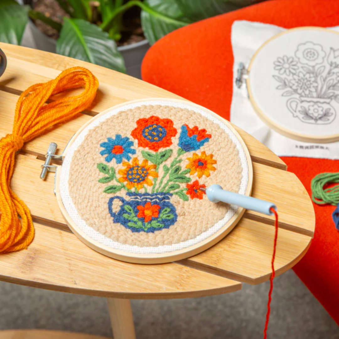 Kikkerland Punch Needle Kit - Flower Bouquet