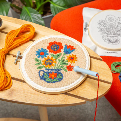 Kikkerland Punch Needle Kit - Flower Bouquet